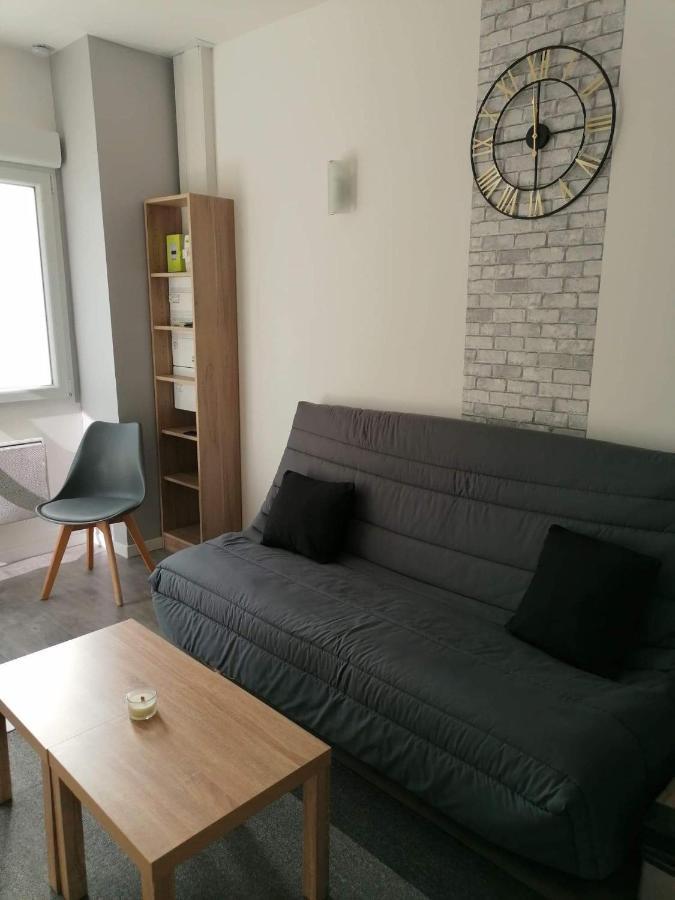 Charmant F2 Noyant Exteriör bild